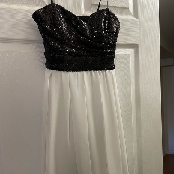 Dress! - Picture 4 of 4